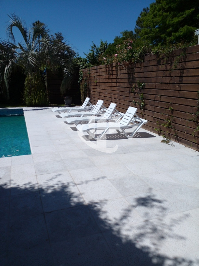 Casa ID.1947 - PUNTA DEL ESTE PINARES COMODA CASA DE 3DORMITORIOS PISCINA EN ALQUILER