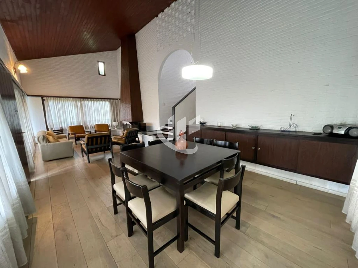 Casa ID.1918 - PUNTA DEL ESTE MANSA CASA 4 DORMITORIOS AMPLIO TERRENO EN VENTA