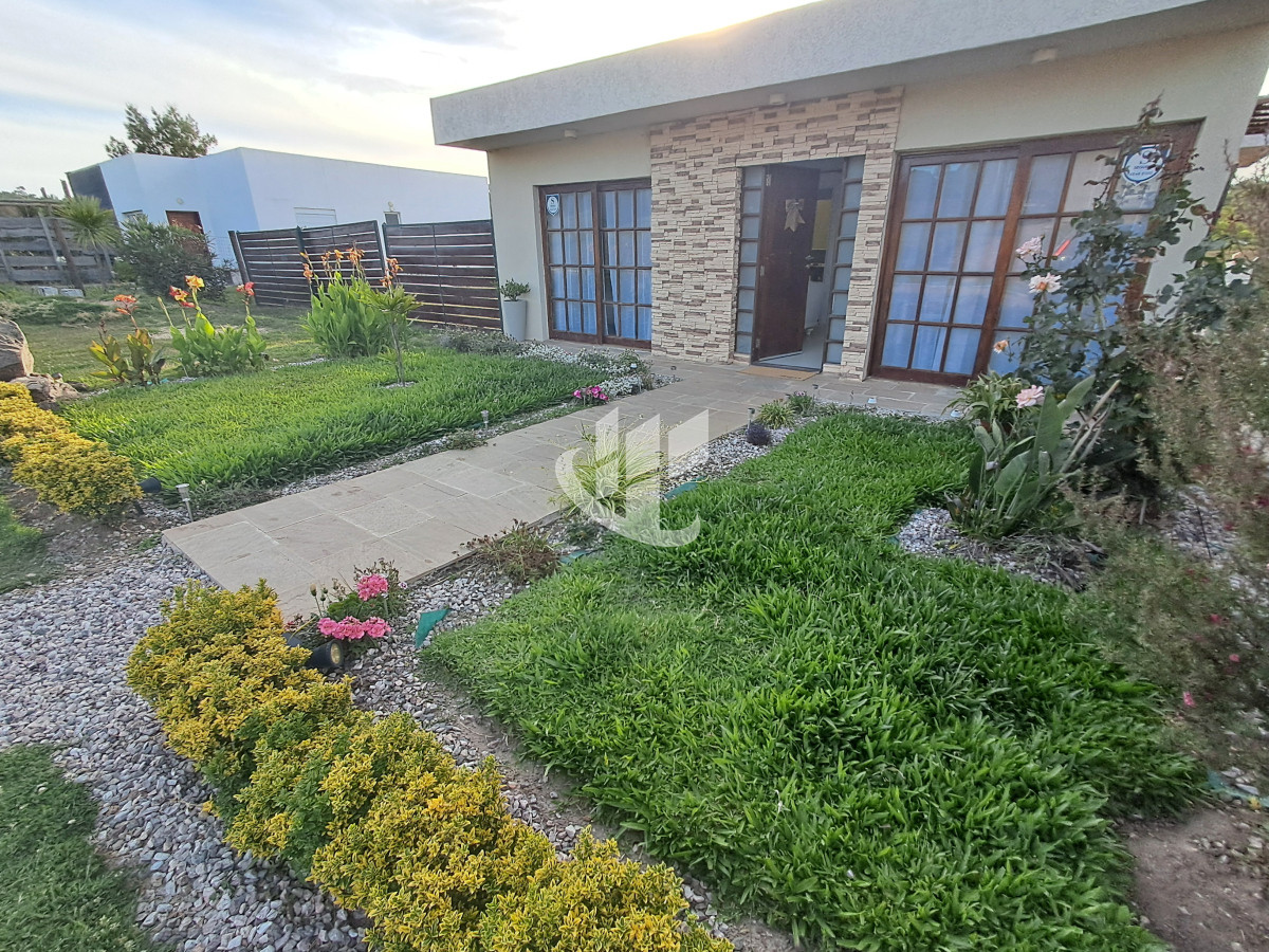 Casa ID.1592 - PUNTA DEL ESTE BARRIO CERRADO A MINUTOS DE LA PENINSULA Y DE LA BARRA