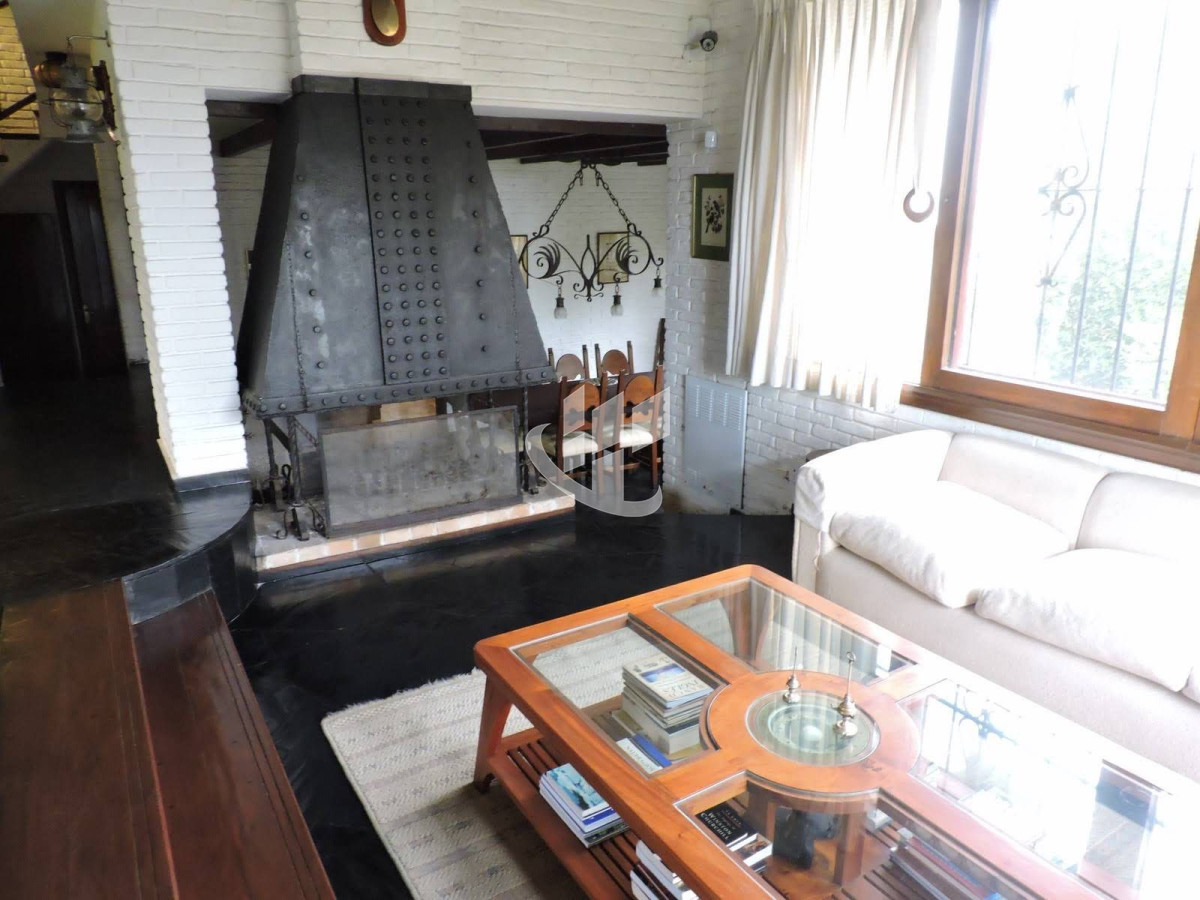 Casa ID.945 - CASA EN ALQUILER ANUAL, 3 DORMITORIOS, PUNTA DEL ESTE, PINARES