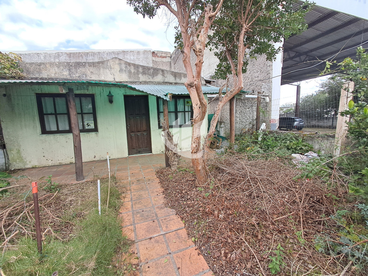 Casa ID.2587 - MALDONADO CENTRO SOBRE AVENIDA PRINCIPAL IDEAL PROYECTO COMERCIAL