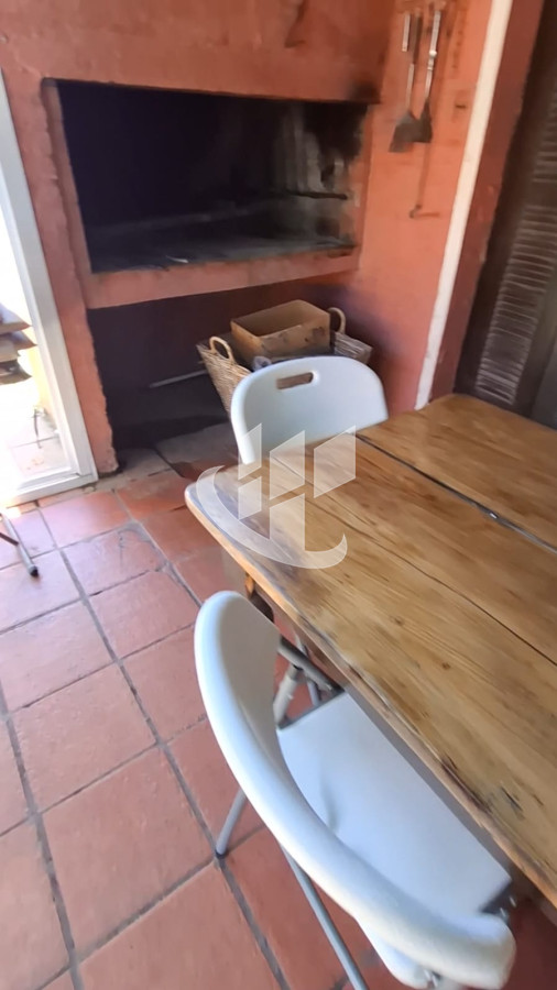 Casa ID.1609 - Casa en venta, 5 dormitorios y barbacoa cerrada. Tio Tom, Maldonado