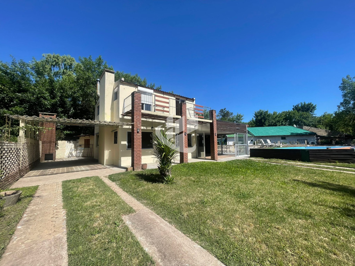 Casa ID.2322 - CASA DE 3 DORMITORIOS CON PISCINA