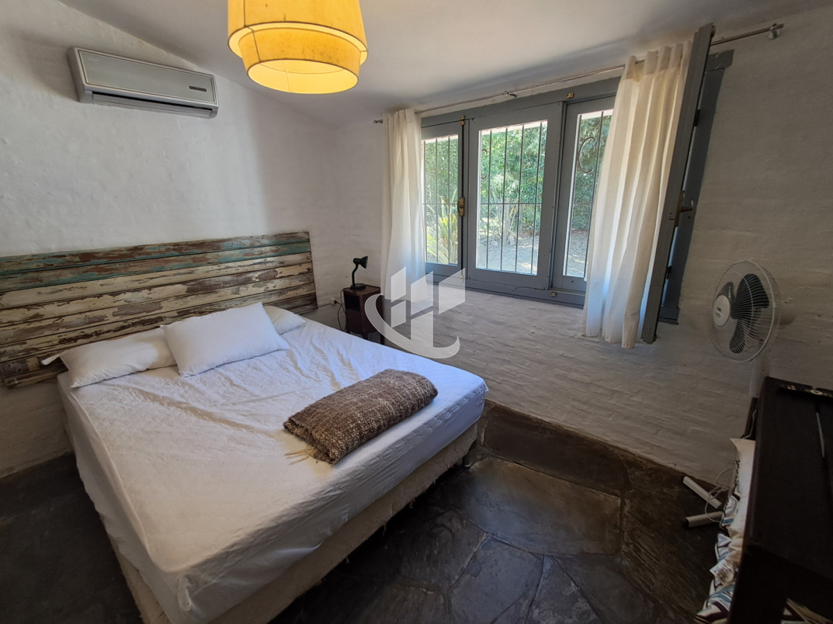 Casa ID.2470 - PUNTA DEL ESTE PINARES CASA DE 3 DORMITORIOS Y PARRILLERO EN VENTA