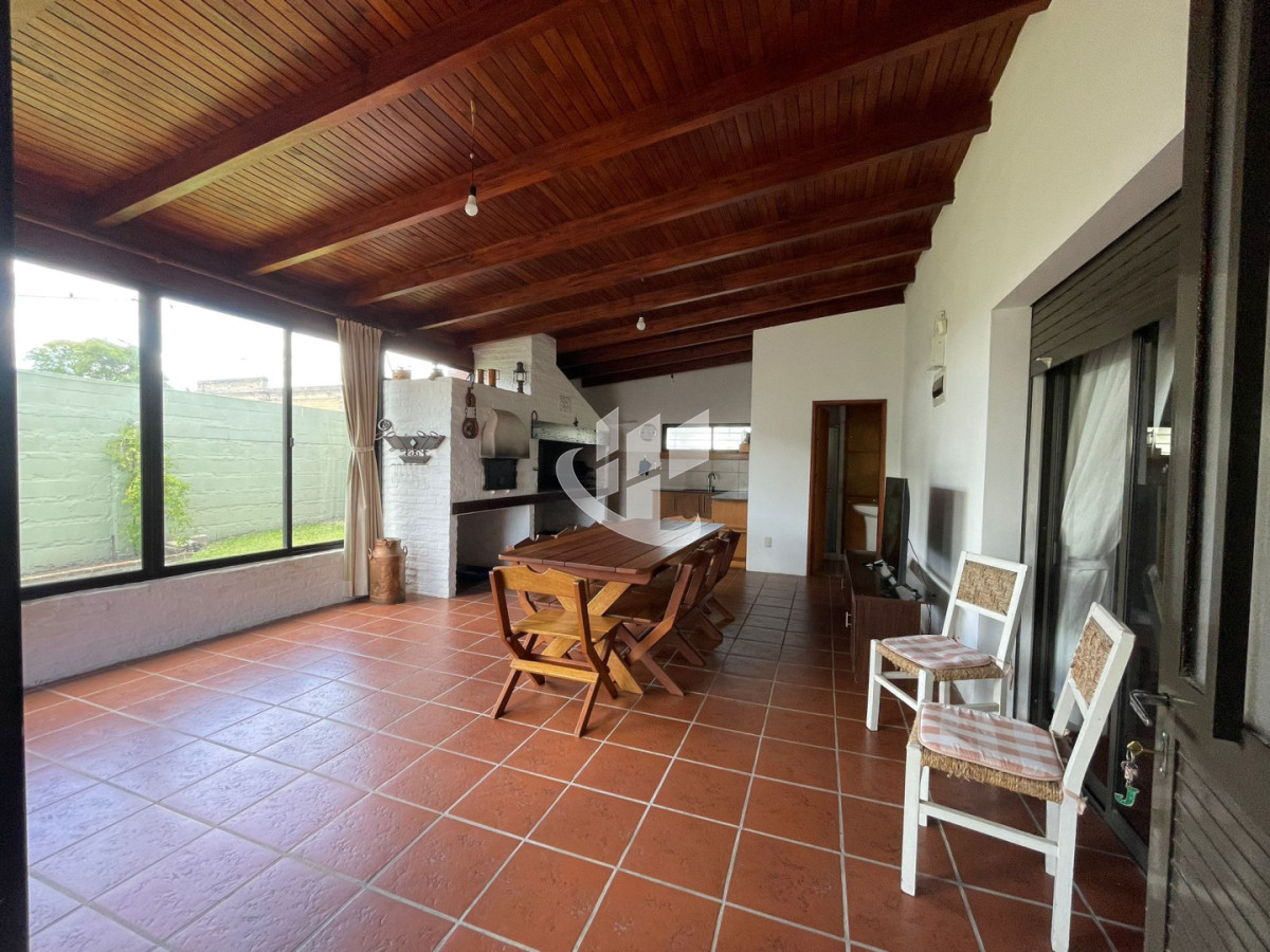 Casa ID.2396 - CASA EN MERCEDES