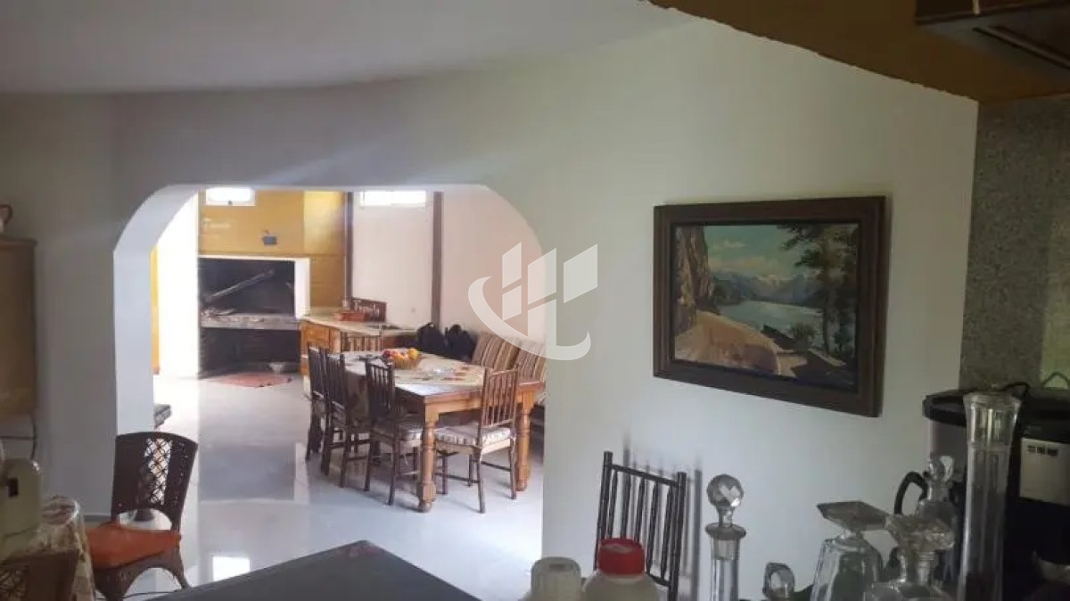 Casa ID.1949 - PUNTA DEL ESTE MANSA A 600 M DEL MAR CASA DE 6 DORMITORIOS PISCINA