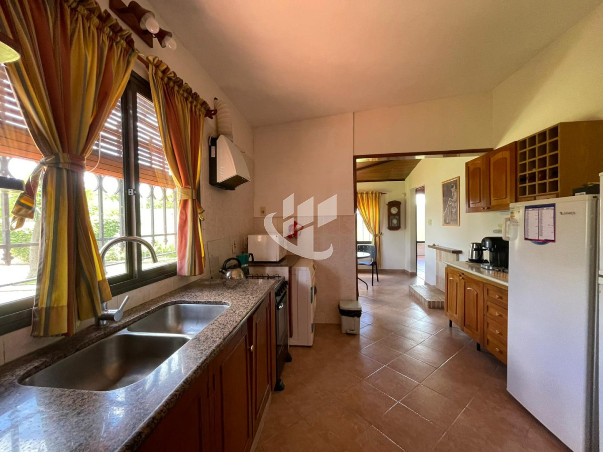 Casa ID.2396 - CASA EN MERCEDES