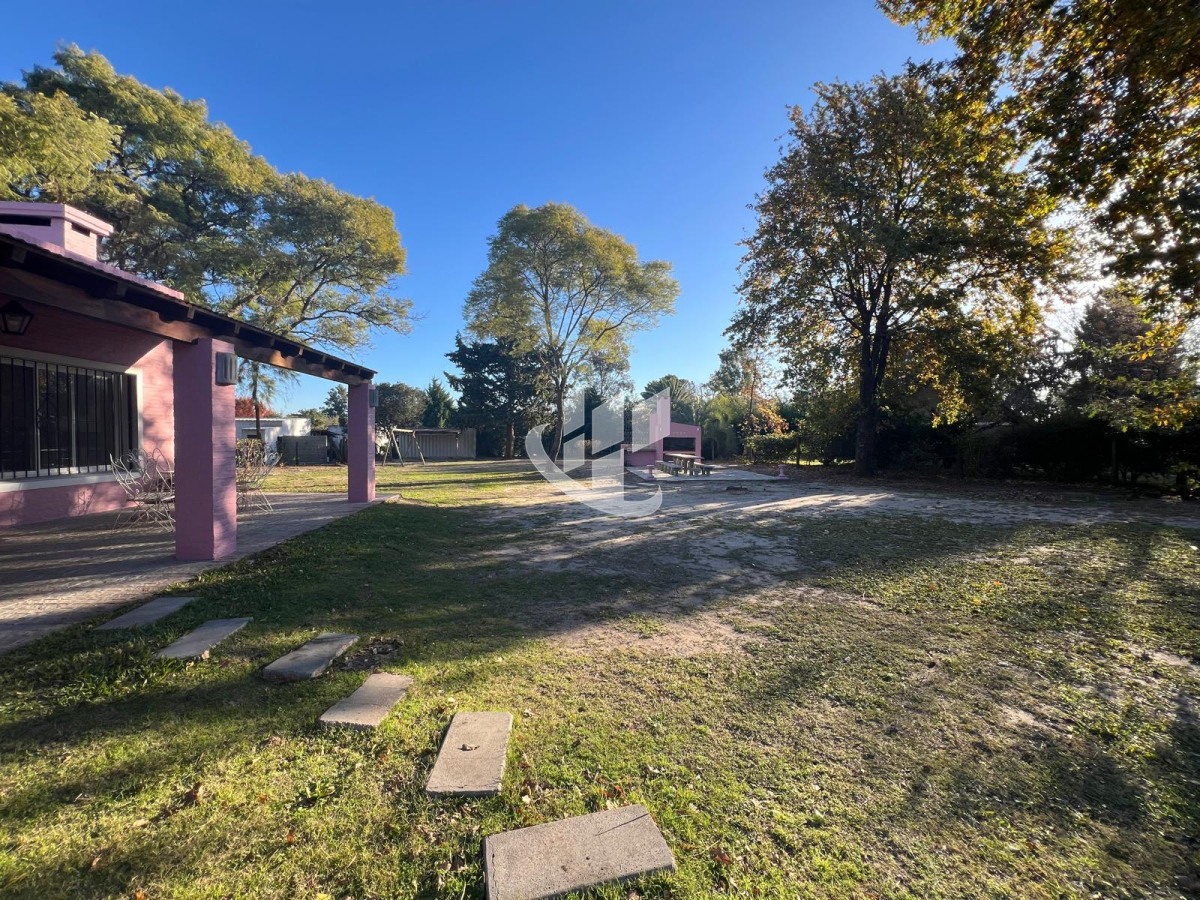 Casa ID.2078 - CASA EN ARRAYANES DE 1700 METROS CUADRADOS