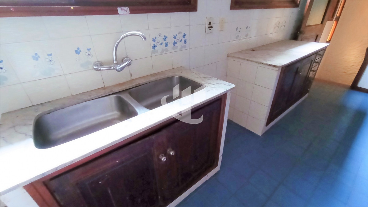 Casa ID.546 - Venta, casa, 6 dormitorios, Solanas, Punta Ballena.