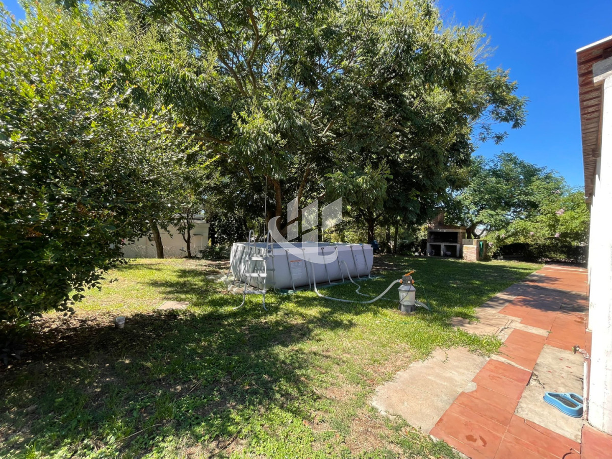 Casa ID.2525 - COMODIDAD Y ESPACIO: CASA DE 3 DORMITORIOS CON GRAN FONDO