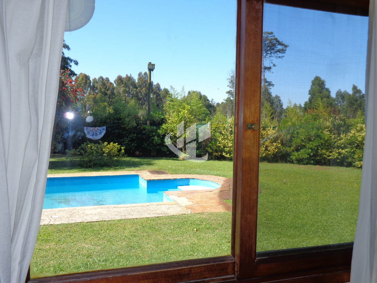 Casa ID.2109 - PUNTA DEL ESTE MARLY CASA DE 4 DORMITORIOS PISCINA EN ALQUILER TEMPORAL