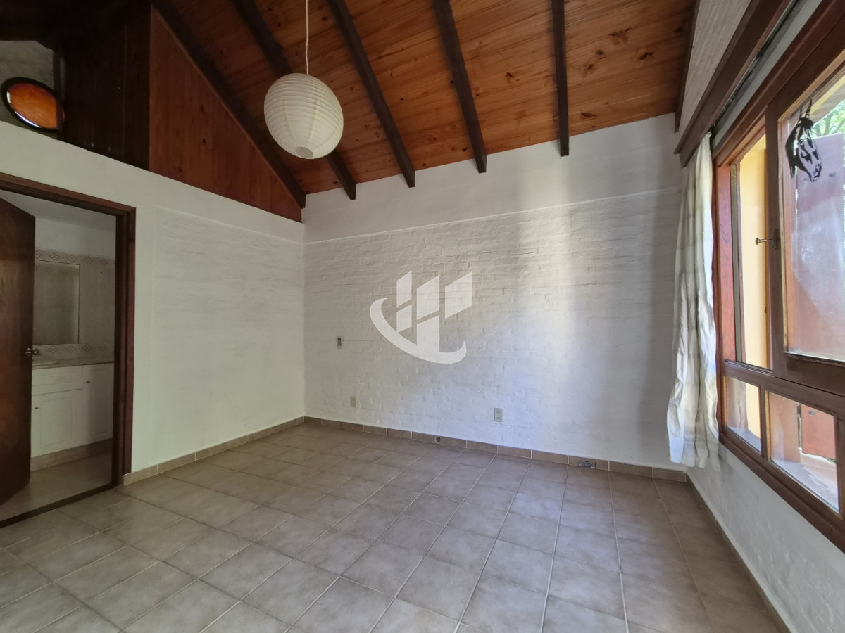 Casa ID.2583 - CASA EN EXCELENTE CONDICIONES, LISTA PARA INGRESAR