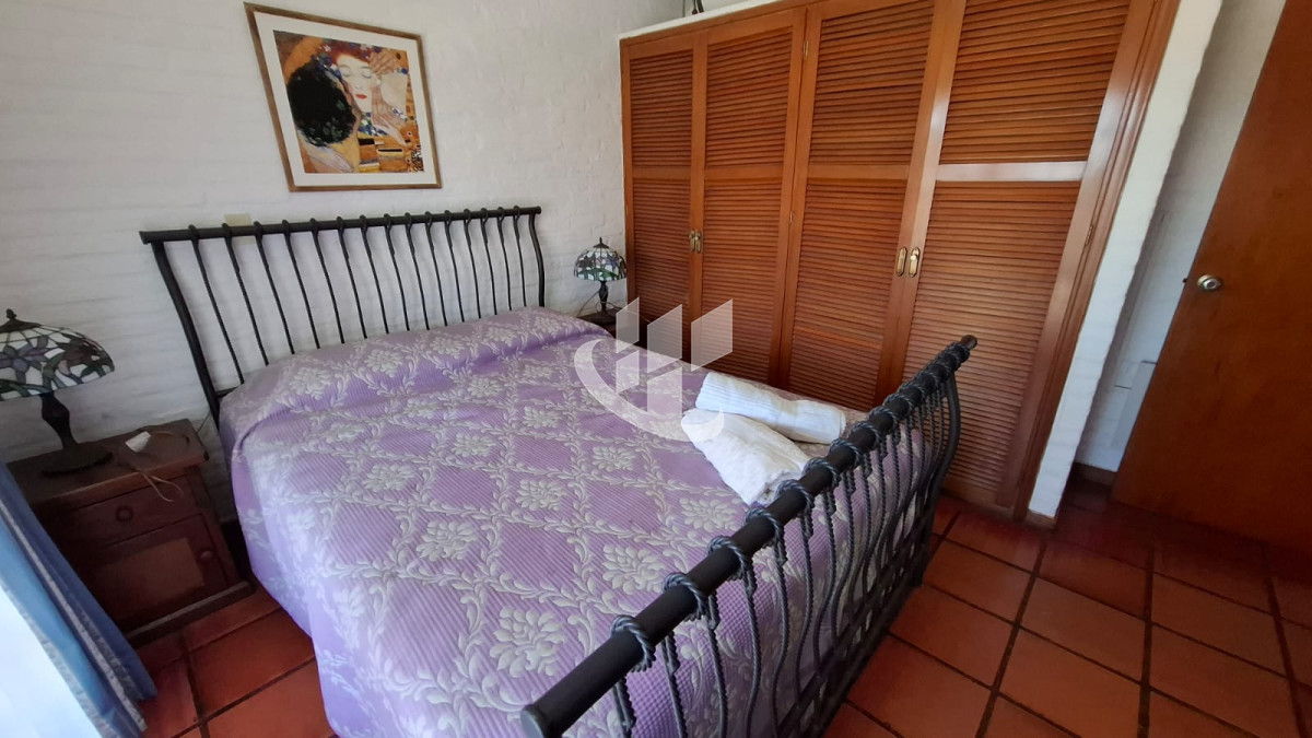 Casa ID.1609 - Casa en venta, 5 dormitorios y barbacoa cerrada. Tio Tom, Maldonado