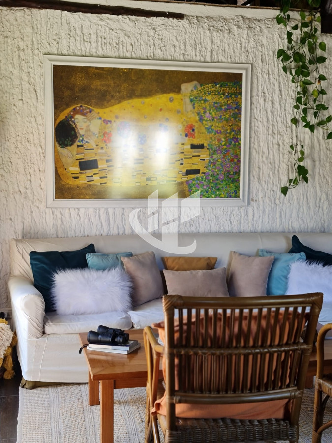 Casa ID.1208 - VENDO