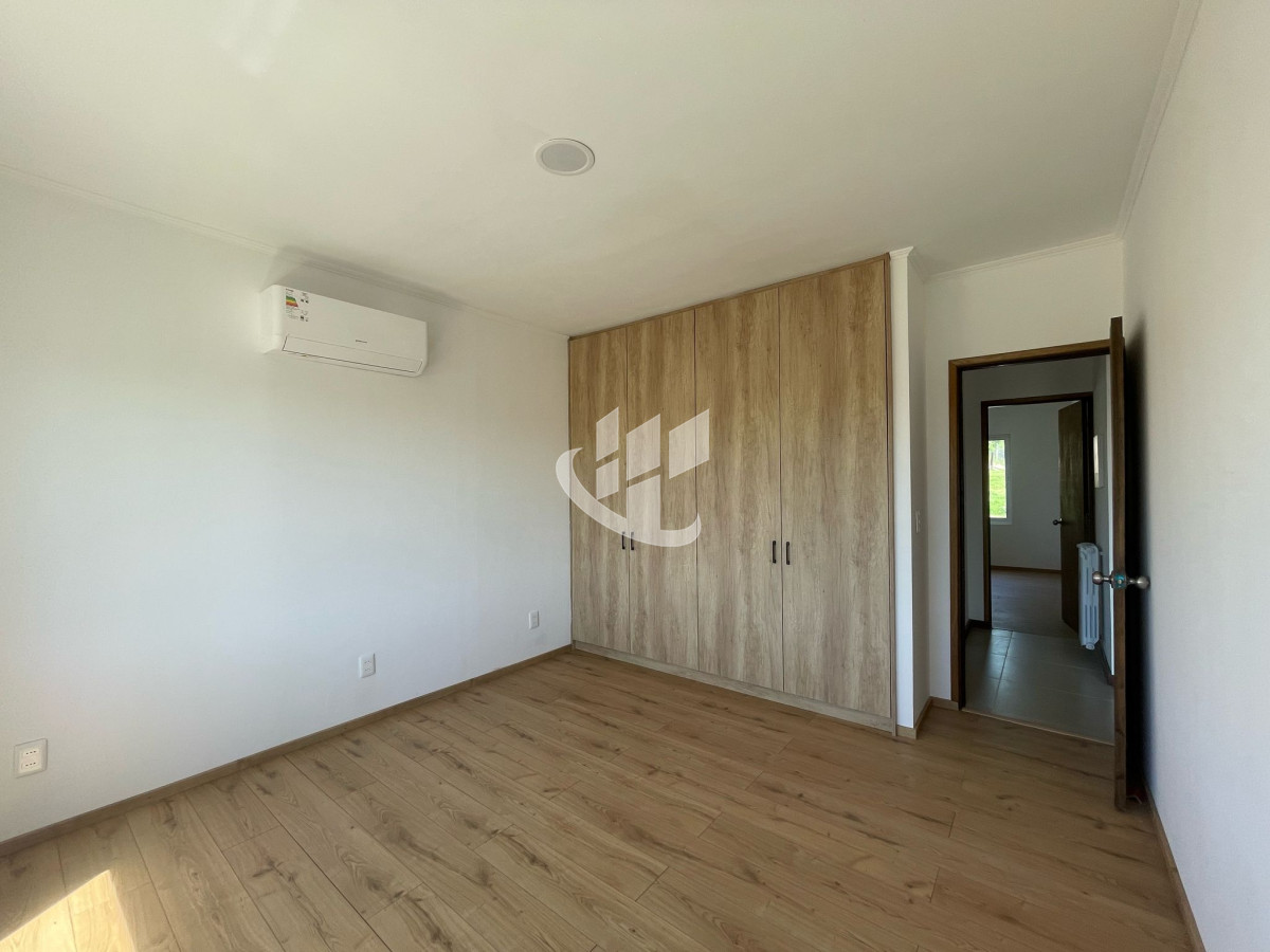 Casa ID.1716 - A ESTRENAR DE 3 DORMITORIOS Y 2 BAÑOS
