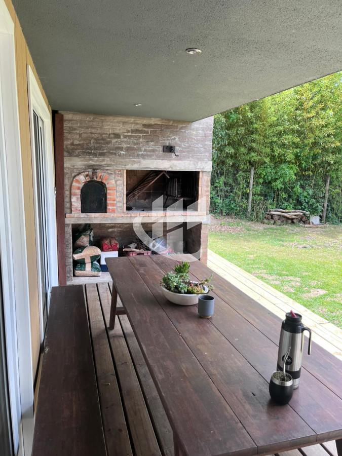 Casa ID.2350 - Alquiler temporada Casa 2 dormitorios, zona Playa Brava, Punta del este.