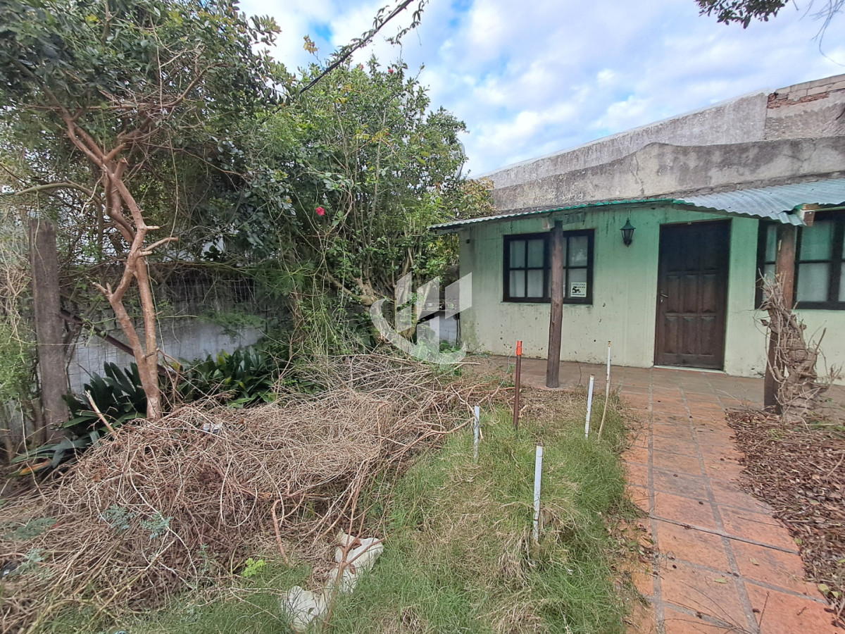 Casa ID.2587 - MALDONADO CENTRO SOBRE AVENIDA PRINCIPAL IDEAL PROYECTO COMERCIAL