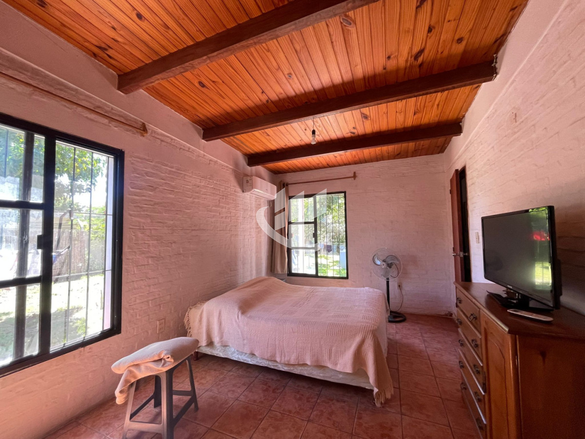 Casa ID.2525 - COMODIDAD Y ESPACIO: CASA DE 3 DORMITORIOS CON GRAN FONDO