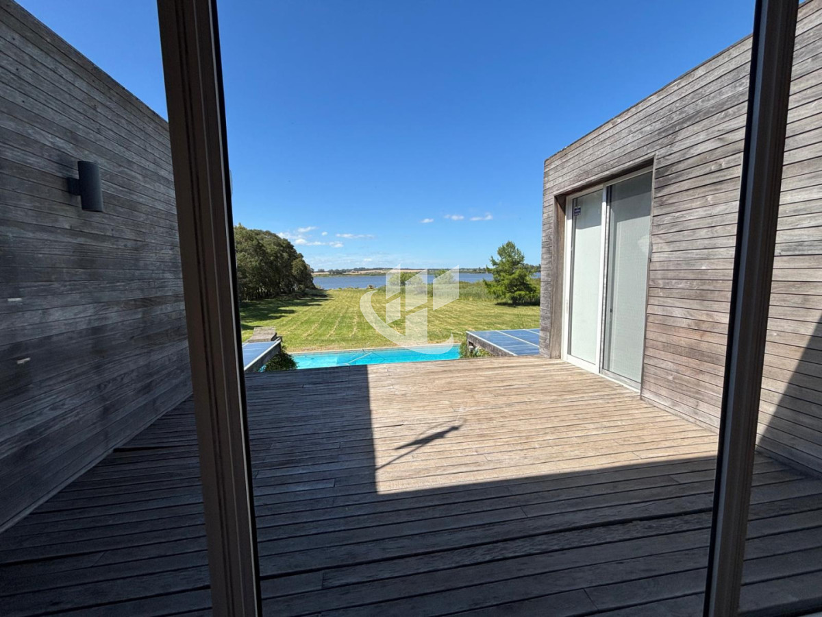 Casa ID.2390 - CASA ALQUILER TEMPORARIO - PUNTA DEL ESTE - LAGUNA DE LOS CISNES