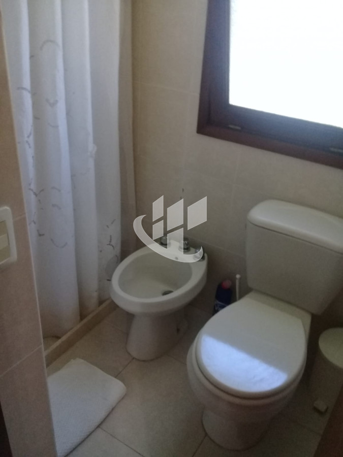 Casa ID.2109 - PUNTA DEL ESTE MARLY CASA DE 4 DORMITORIOS PISCINA EN ALQUILER TEMPORAL