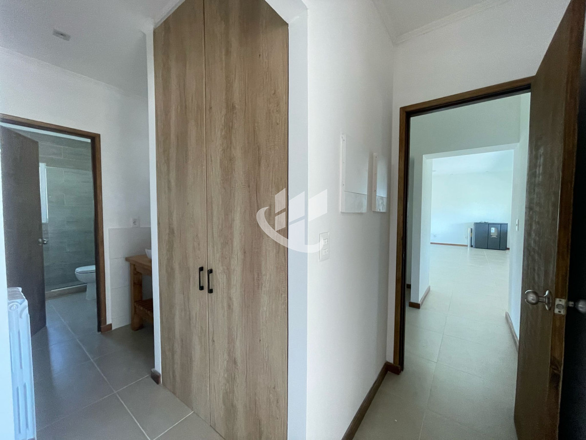 Casa ID.1716 - A ESTRENAR DE 3 DORMITORIOS Y 2 BAÑOS