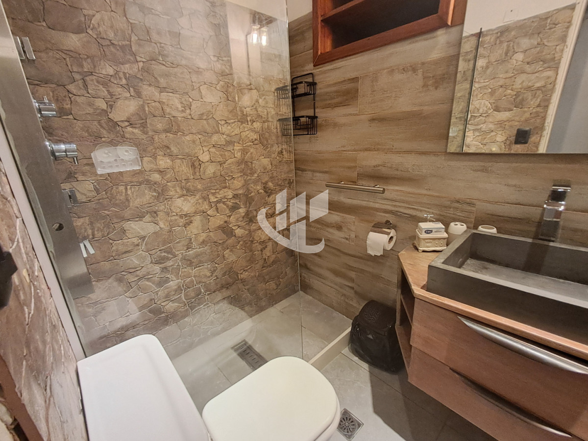 Casa ID.2395 - PUNTA DEL ESTE SAN RAFAEL 4 DORMITORIOS 2 BAÑOS PISCINA PARRILLERO