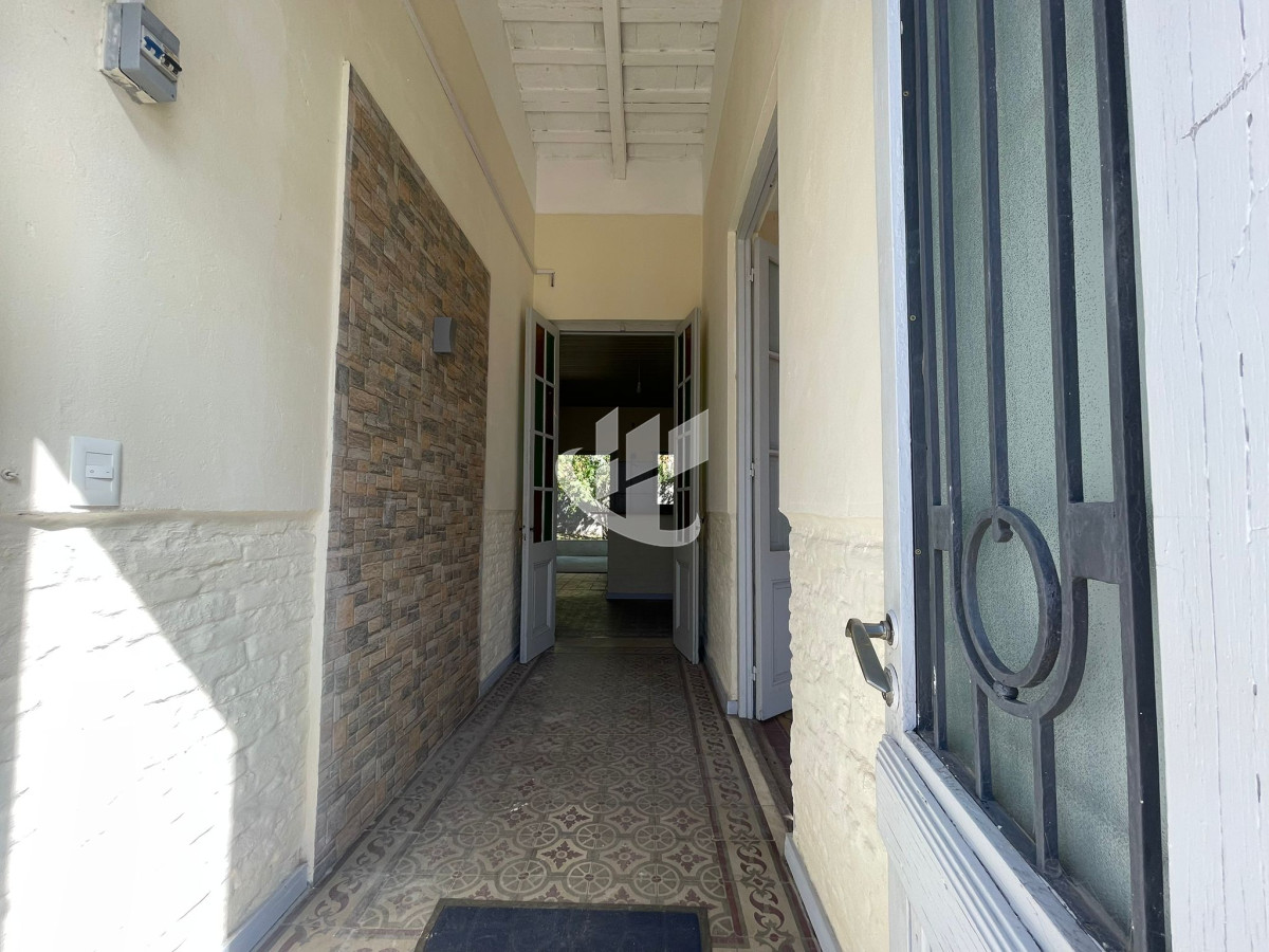 Casa ID.2221 - CASA DE 3 DORMITORIOS CON GARAJE