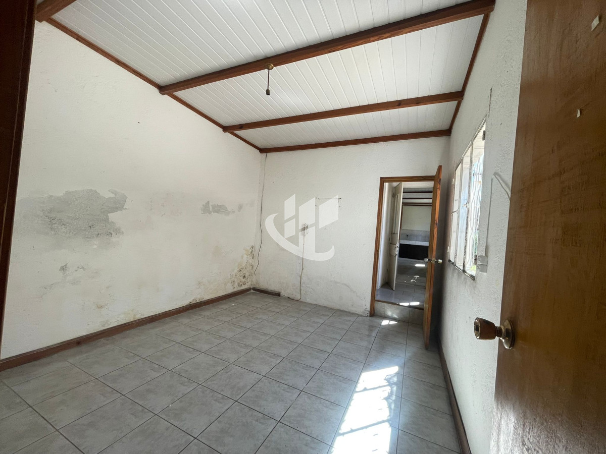Casa ID.1591 - CASA DE 2 DORMITORIOS EN MUY BUENA UBICACION