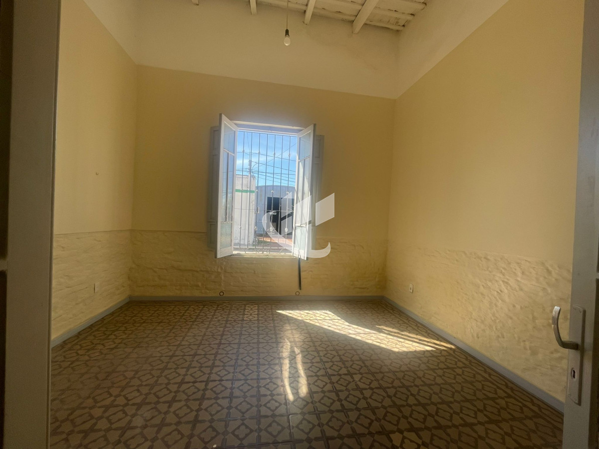 Casa ID.2221 - CASA DE 3 DORMITORIOS CON GARAJE