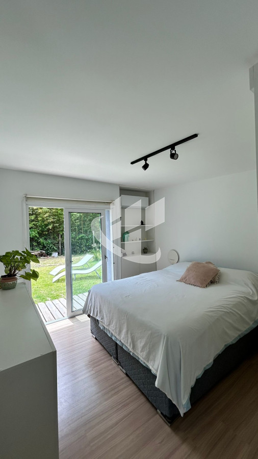 Casa ID.2350 - Alquiler temporada Casa 2 dormitorios, zona Playa Brava, Punta del este.