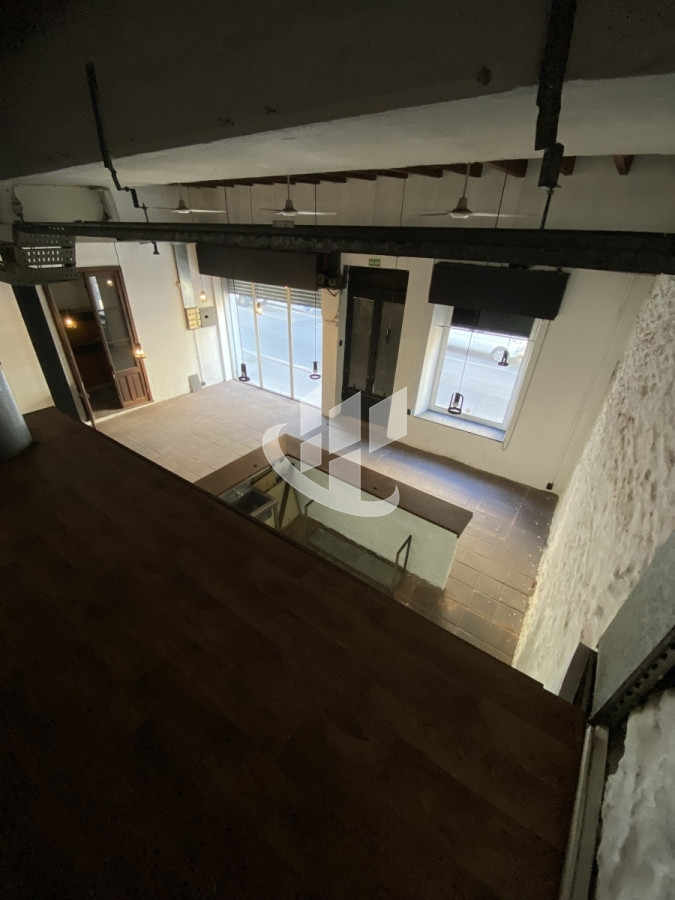 Casa ID.1022 - Venta casa con local al frente ideal para empresa 