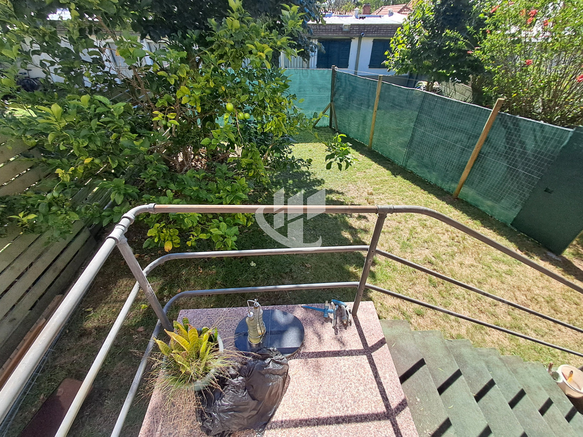 Casa ID.1667 - PUNTA DEL ESTE LAS DELICIAS DUPLEX 2 DORMITORIOS 2 BAÑOS ALQUILER ANUAL 