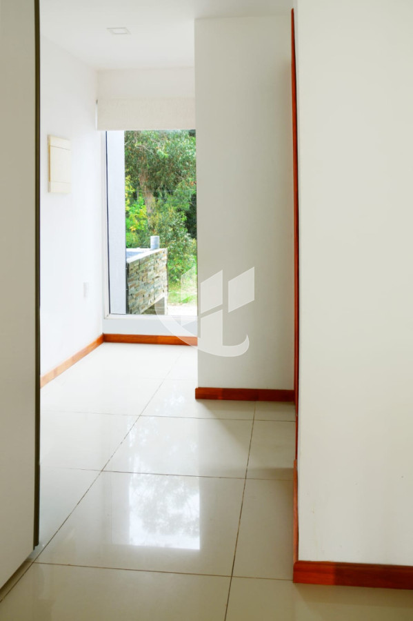 Casa ID.2444 - PUNTA DEL ESTE MARLY CASA DE 3 DORMITORIOS Y 3 BAÑOS PISCINA CLIMATIZADA