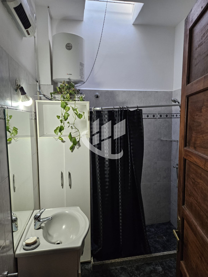 Casa ID.2072 -  Casa en venta La Blanqueada 3 dormitorios 2 baños. 