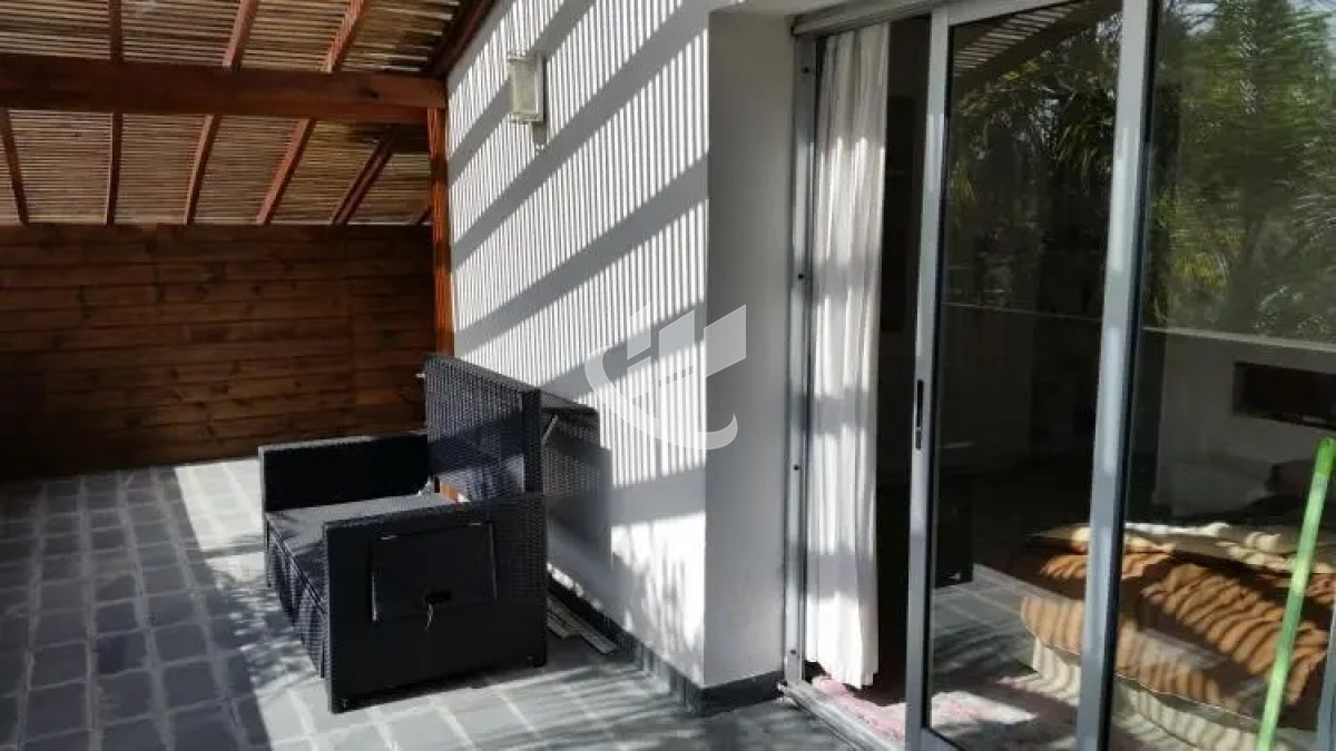 Casa ID.1949 - PUNTA DEL ESTE MANSA A 600 M DEL MAR CASA DE 6 DORMITORIOS PISCINA