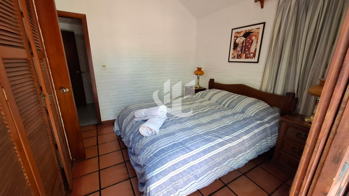 Casa ID.1609 - Casa en venta, 5 dormitorios y barbacoa cerrada. Tio Tom, Maldonado