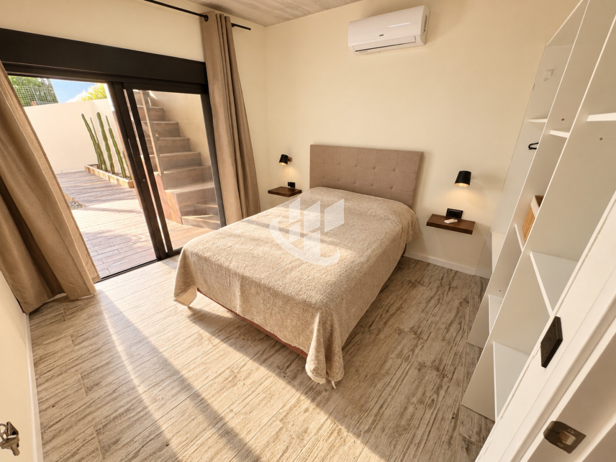 Casa ID.2920 - Casa en Pinares a 100 metros de Playa Mansa - Alquiler Temporada 2027