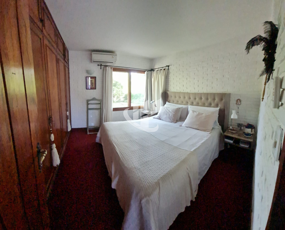 Casa ID.1208 - VENDO