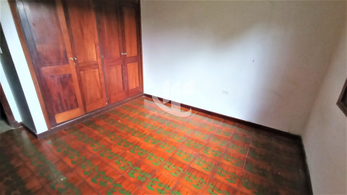 Casa ID.546 - Venta, casa, 6 dormitorios, Solanas, Punta Ballena.