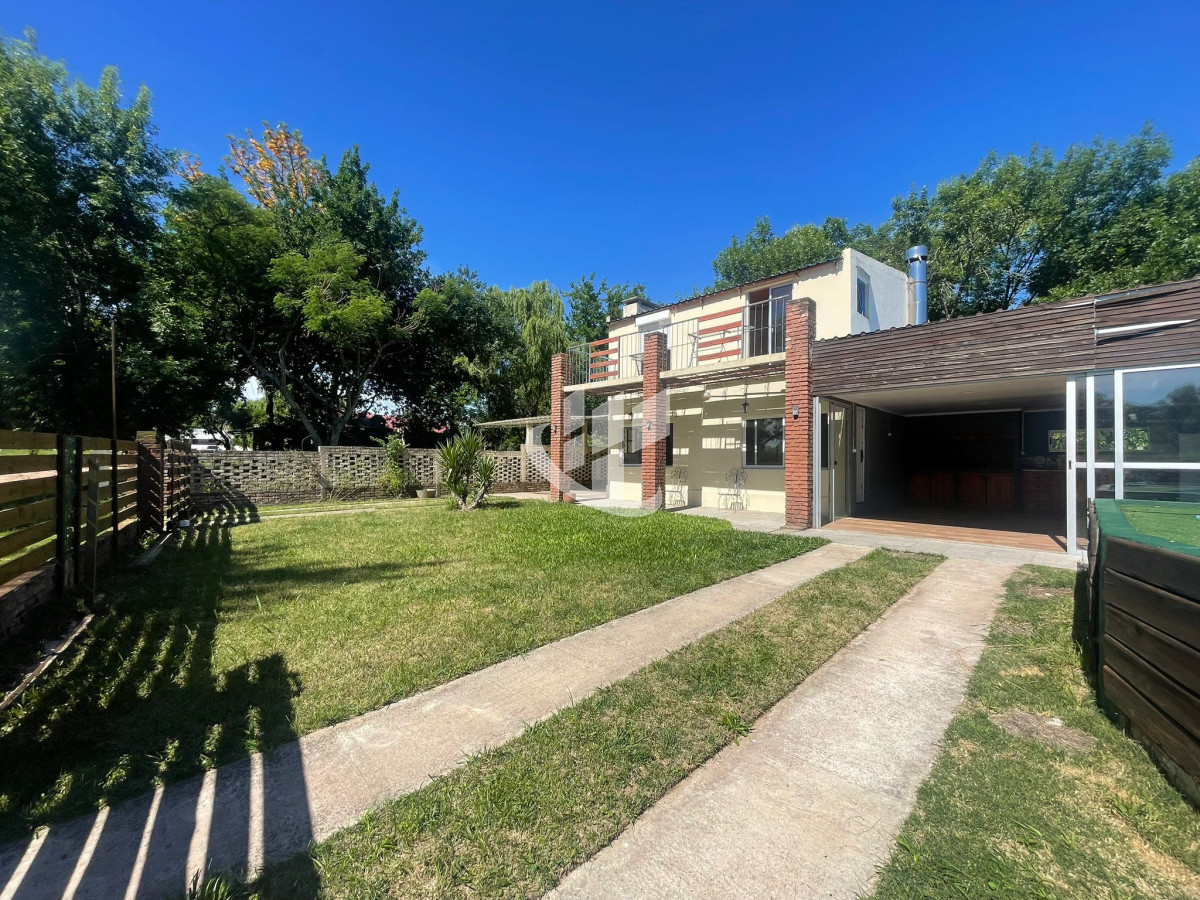 Casa ID.2322 - CASA DE 3 DORMITORIOS CON PISCINA