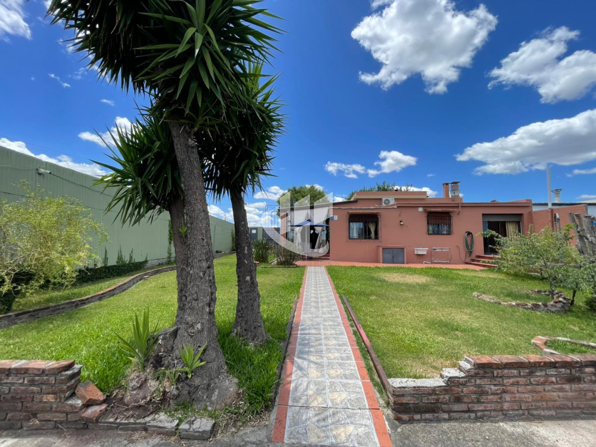 Casa ID.2396 - CASA EN MERCEDES