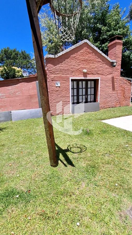 Casa ID.1609 - Casa en venta, 5 dormitorios y barbacoa cerrada. Tio Tom, Maldonado