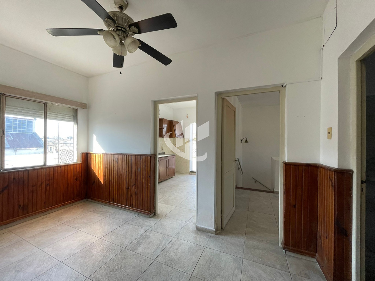 Casa ID.125 - CASA EN MUY BUEN ESTADO DESARROLLADA EN PLANTA ALTA