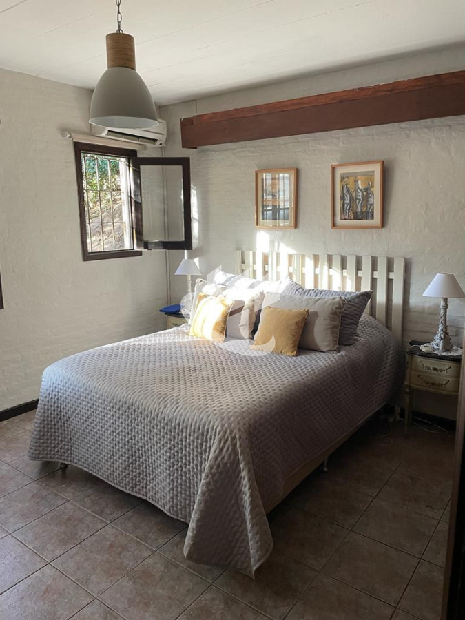 Casa ID.2501 - PUNTA DEL ESTE BARRIO MARLY 4 DORMITORIOS PISCINA ALQUILER ANUAL Y TEMPORADA