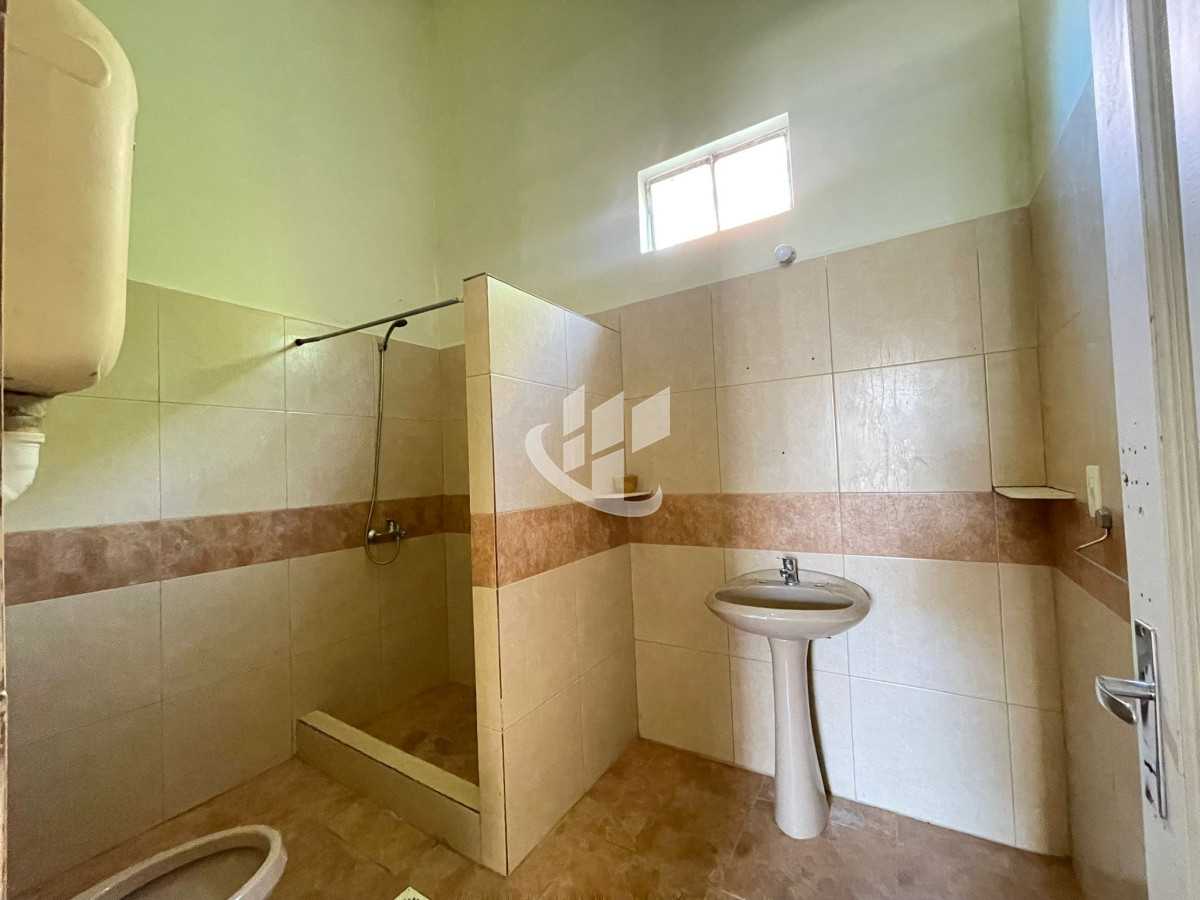 Casa ID.2221 - CASA DE 3 DORMITORIOS CON GARAJE