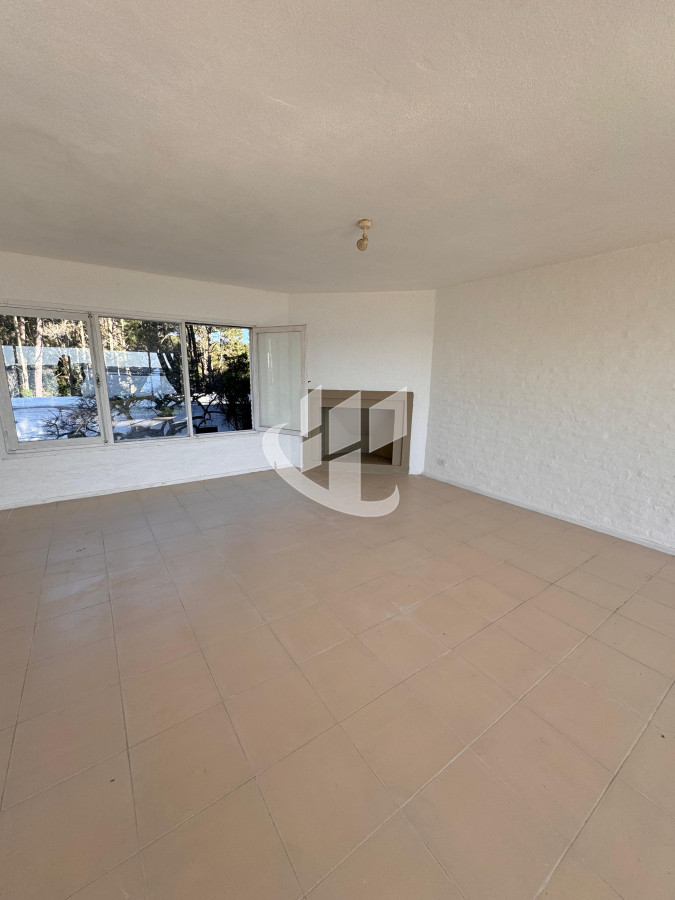 Casa ID.1568 - Casa en Venta Primera linea a la laguna. Punta Ballena.