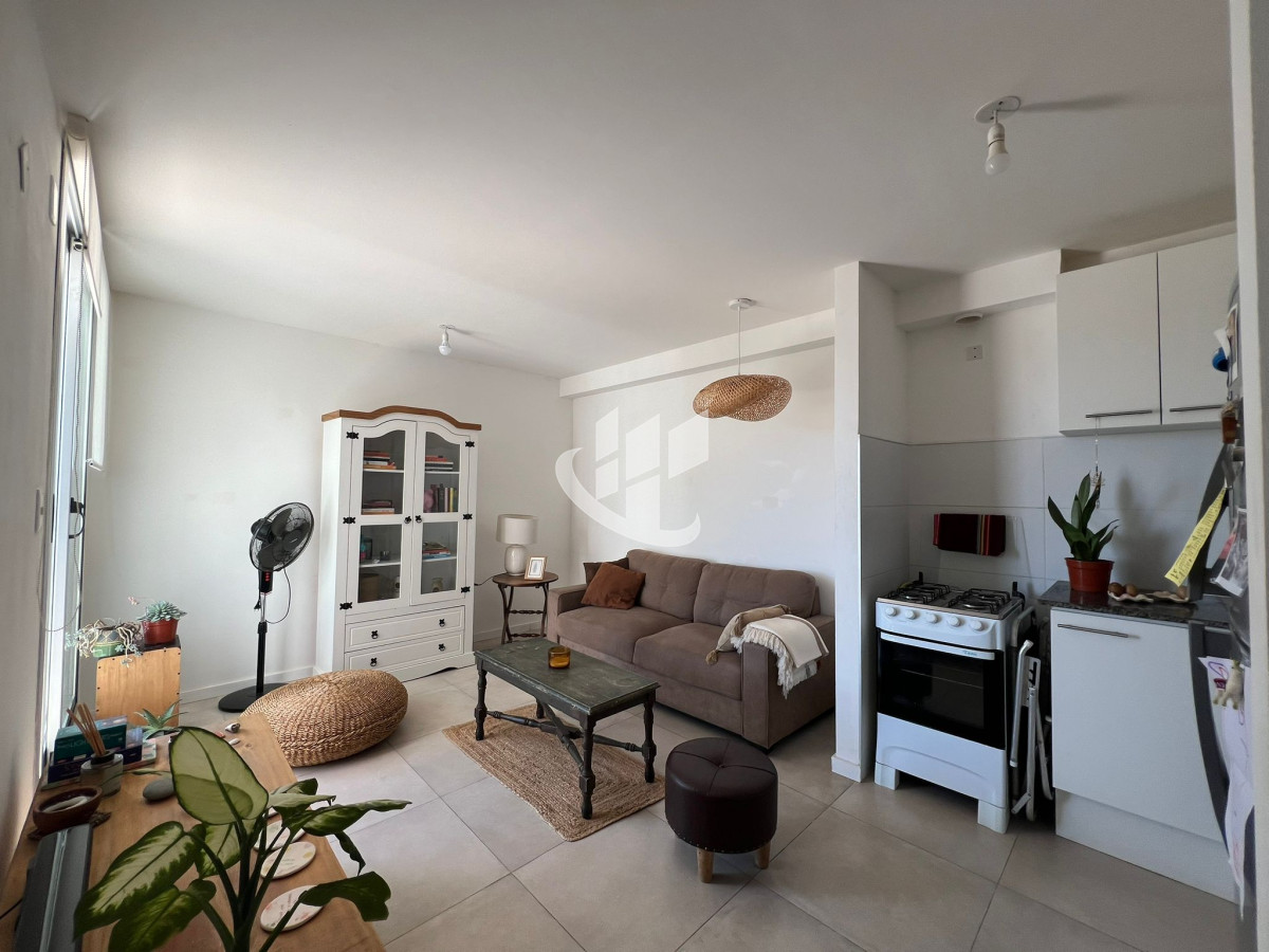 Casa ID.716 - APARTAMENTO EN GRITO DE ASENCIO DE 1 DORMITORIO CON GARAGE