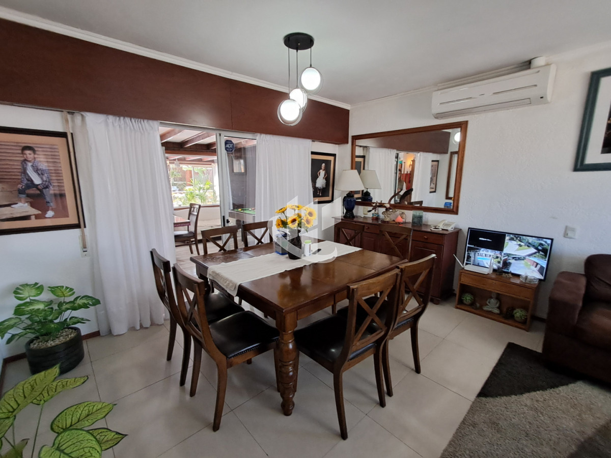 Casa ID.2268 - PUNTA DEL ESTE - TIO TOM - CASA DE 3 DORMITORIOS CON PISCINA - ALQUILER DE TEMPORADA