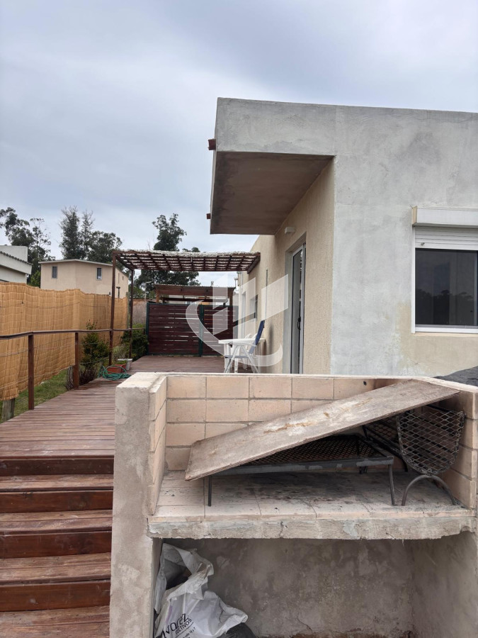 Casa ID.1592 - PUNTA DEL ESTE BARRIO CERRADO A MINUTOS DE LA PENINSULA Y DE LA BARRA