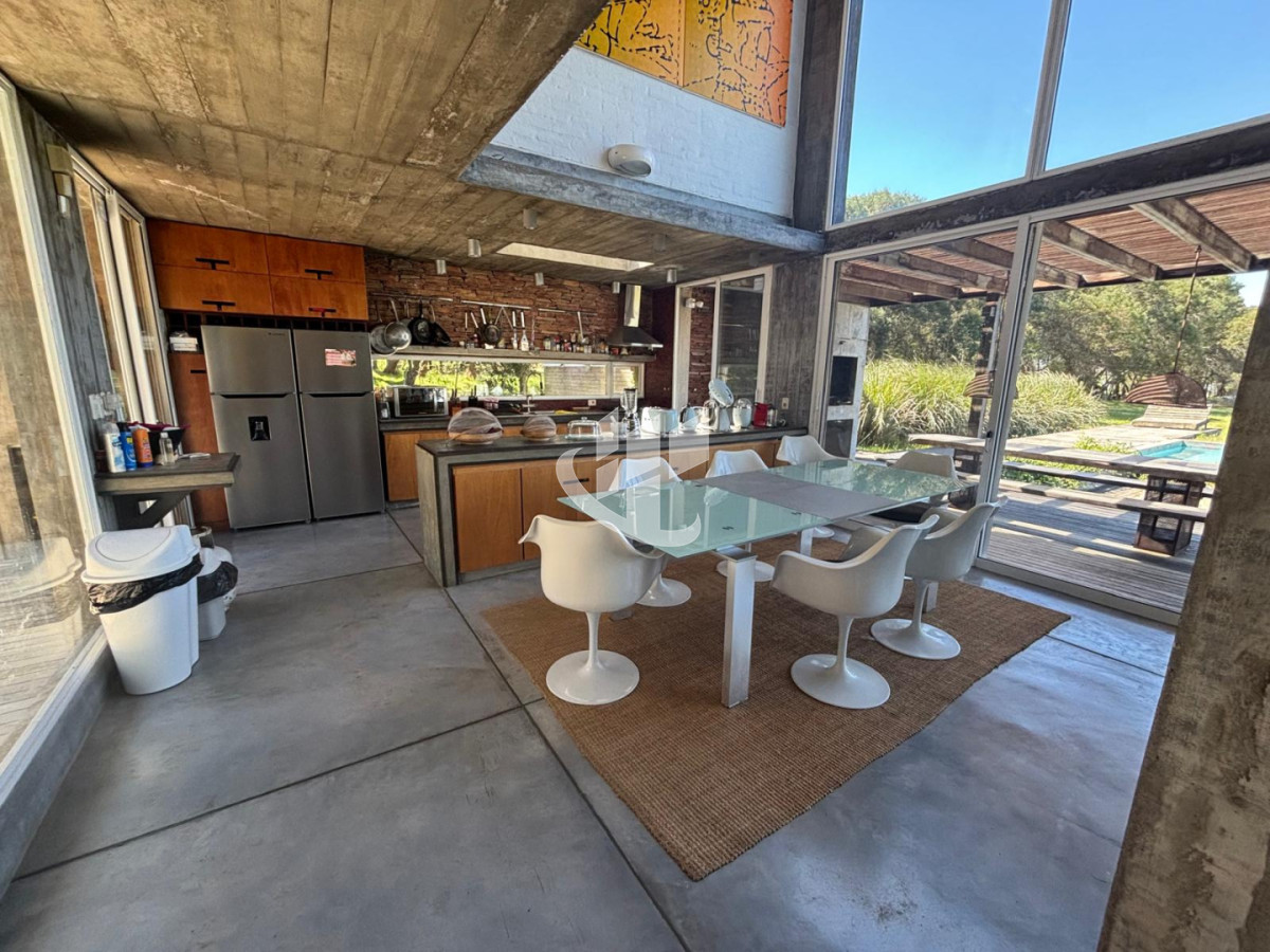 Casa ID.2390 - CASA ALQUILER TEMPORARIO - PUNTA DEL ESTE - LAGUNA DE LOS CISNES